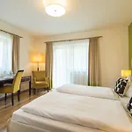 Gesundheitszentrum Baerenhof Hotel 3*