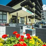 Hotel Gesundheitszentrum Baerenhof 3*