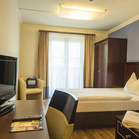 Hotel Gesundheitszentrum Baerenhof 3*
