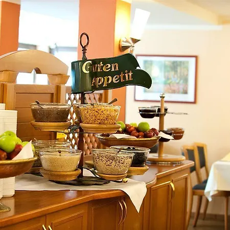 Gesundheitszentrum Baerenhof Hotell 3*